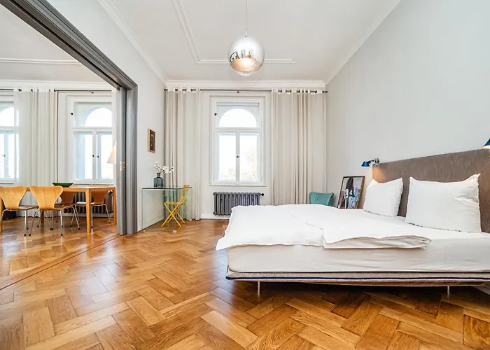 Amazing One-Bedroom Apartment